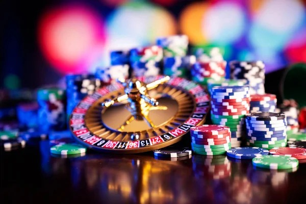 Sweet Bonanza slot game showing tumble feature and bonus symbols